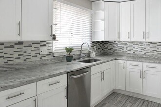 2310 Rosecroft Blvd in Fort Washington, MD - Building Photo - Building Photo