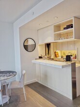 252 South St in New York, NY - Building Photo - Building Photo