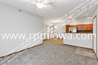 1632 NW Prairie Lakes Dr in Ankeny, IA - Building Photo - Building Photo