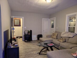 2184 Wascana Ave in Lakewood, OH - Building Photo - Building Photo