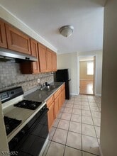 46 New St in Montclair, NJ - Building Photo - Building Photo