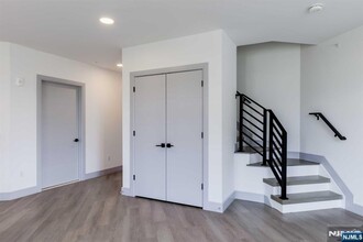 1435 10th St in Fort Lee, NJ - Building Photo - Building Photo