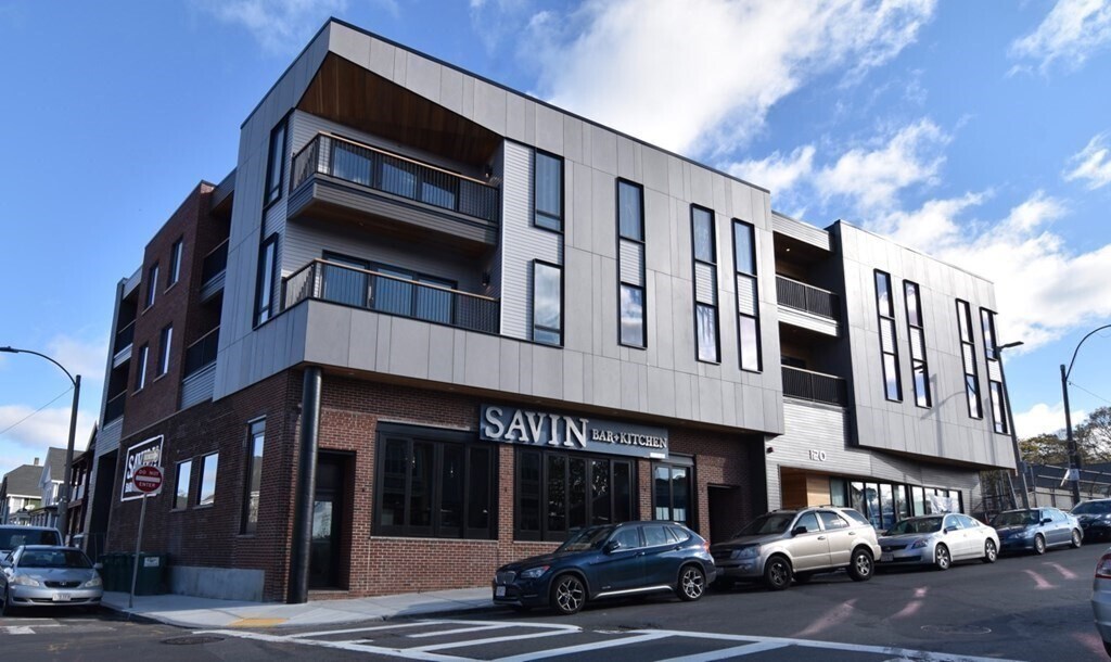 120 Savin Hill Ave in Boston, MA - Building Photo