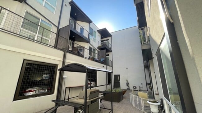 property at 965 S 200 W
