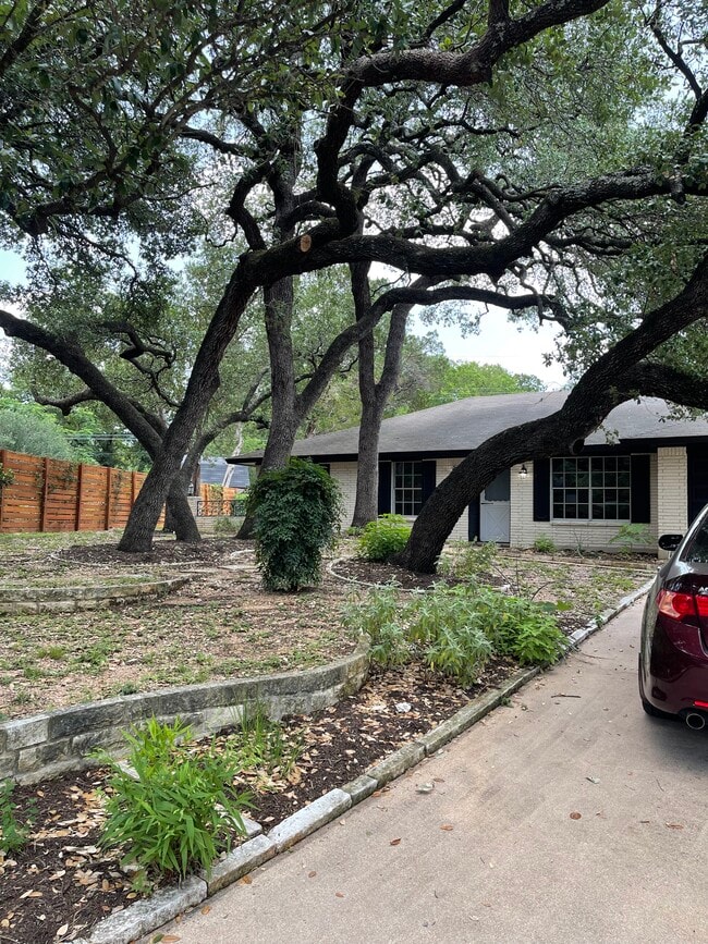 property at 3407 Aldwyche Dr