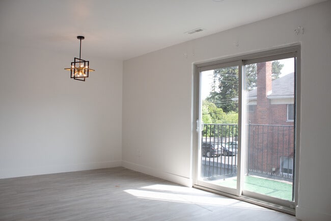 ONE11 COLLECTION - BIRMINGHAM EAST in Birmingham, MI - Building Photo - Building Photo