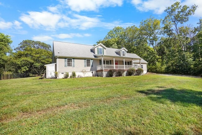 3352 Mahlon Moore Rd in Spring Hill, TN - Building Photo - Building Photo