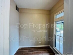 125 Ada St in San Antonio, TX - Building Photo - Building Photo