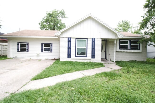 property at 9307 Linda Vista Rd