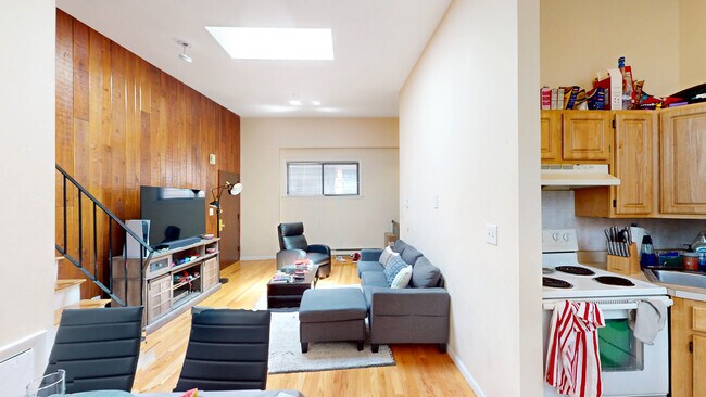 279 Marlborough St, Unit CH in Boston, MA - Building Photo - Building Photo