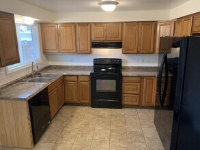 432 30th Ave SE in Albany, OR - Building Photo - Building Photo