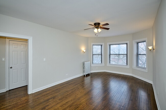 property at 1351 W Touhy Ave