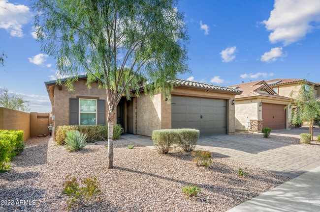 1817 W Spur Dr in Phoenix, AZ - Building Photo - Building Photo