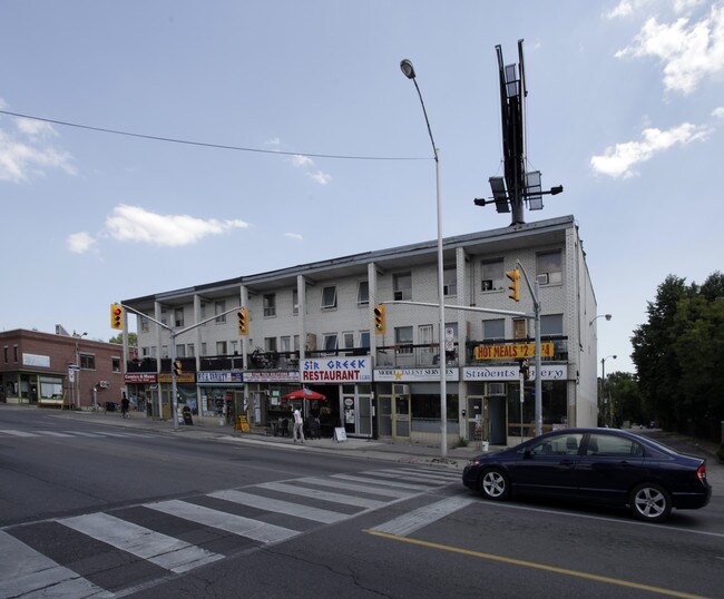 1299-1325 Danforth Ave in Toronto, ON - Building Photo - Building Photo