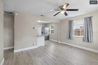 1310 43rd St S in St. Petersburg, FL - Building Photo - Building Photo
