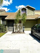 22454 Cypress Wood Ln in Boca Raton, FL - Foto de edificio - Building Photo