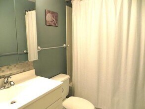 82 Peterborough St, Unit 65k in Boston, MA - Foto de edificio - Building Photo