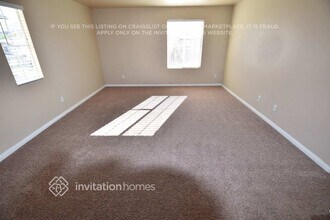 11352 Magnolia St in Corona, CA - Foto de edificio - Building Photo