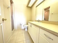 706 Eagle Pond Dr photo'