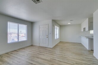 6932 Kilgore Dr-Unit -C in Las Vegas, NV - Building Photo - Building Photo