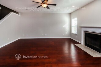 8112 Dumphries Dr in Huntersville, NC - Building Photo - Building Photo