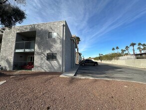 4610 W Sand Creek Ave in Las Vegas, NV - Building Photo - Building Photo