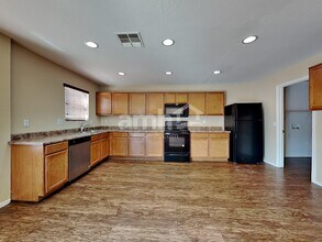 3219 W Saint Anne Ave in Phoenix, AZ - Building Photo - Building Photo