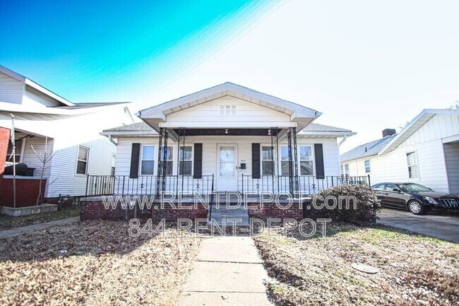 property at 1113 E Blackford Ave