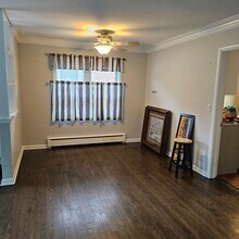 5852 N Melvina Ave in Chicago, IL - Foto de edificio - Building Photo