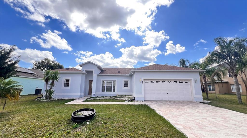 348 Aylesbury Ct in Kissimmee, FL - Building Photo