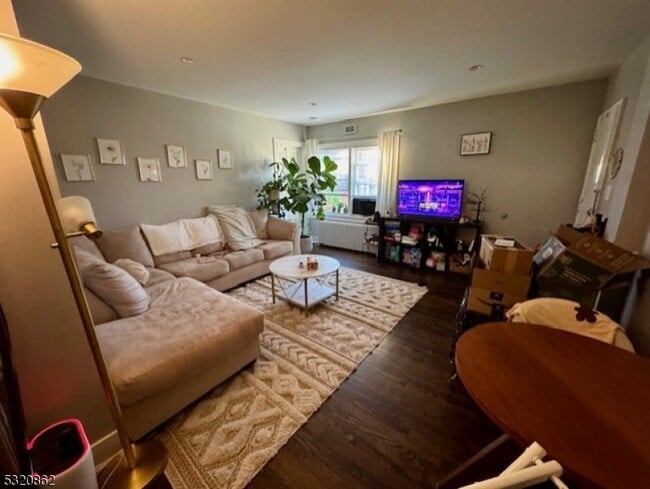 property at 7 Beech Spring Dr