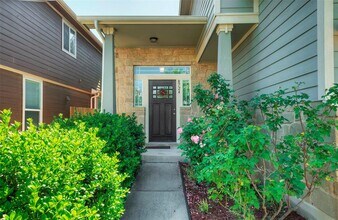 8724 White Ibis Dr in Austin, TX - Building Photo - Building Photo