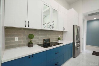 3904 Wisteria Ave in McAllen, TX - Building Photo - Building Photo