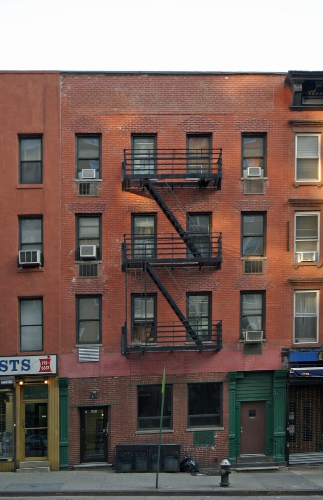 1641 First Ave in New York, NY - Building Photo - Building Photo