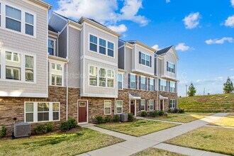 9769 Oaklawn Blvd NW in Huntersville, NC - Building Photo - Building Photo