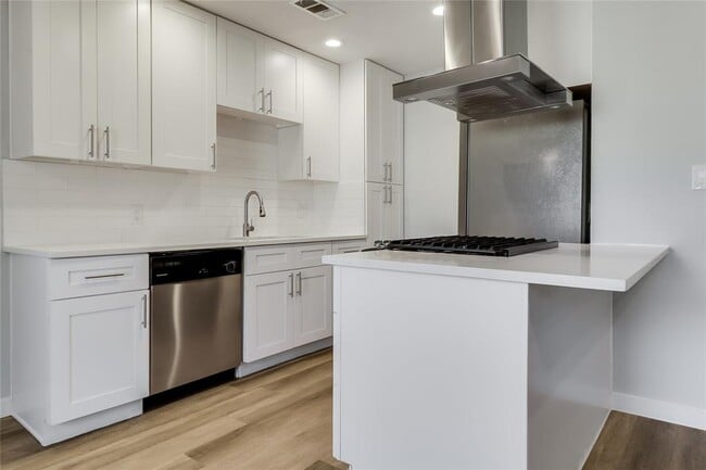 4909 Hawk Cove in Austin, TX - Building Photo - Building Photo