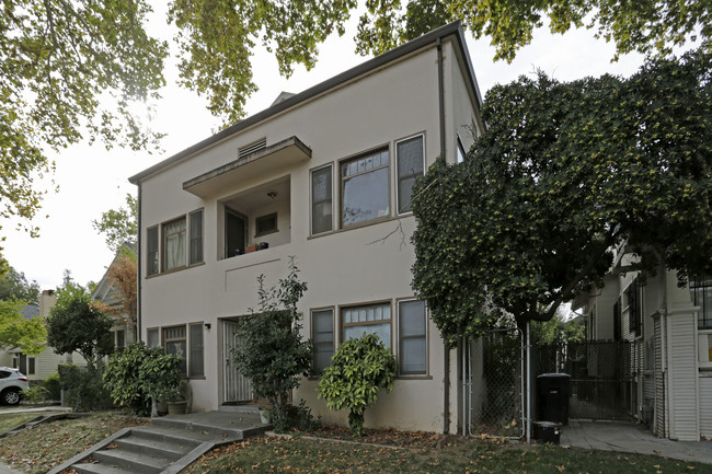 1720 U St in Sacramento, CA - Building Photo - Building Photo