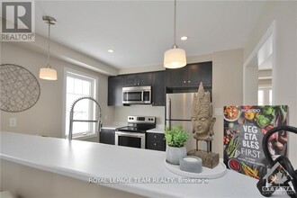 273 Brassy Minnow Cres in Ottawa, ON - Building Photo - Building Photo