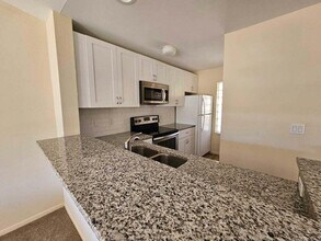 4815 Via Palm Lakes in West Palm Beach, FL - Building Photo - Building Photo