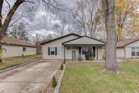 14 Arabelle Dr