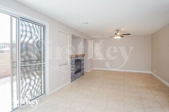 11226 Dolcetto Dr in Las Vegas, NV - Building Photo - Building Photo