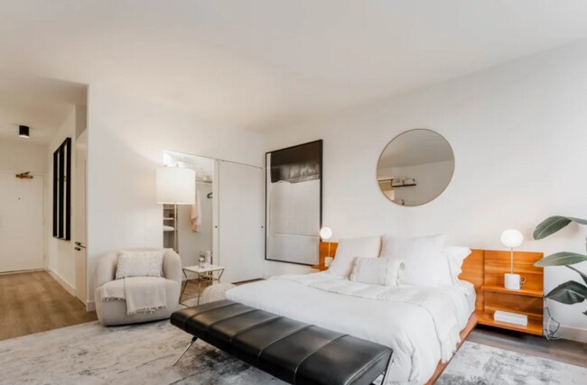 property at 19 E Chestnut St