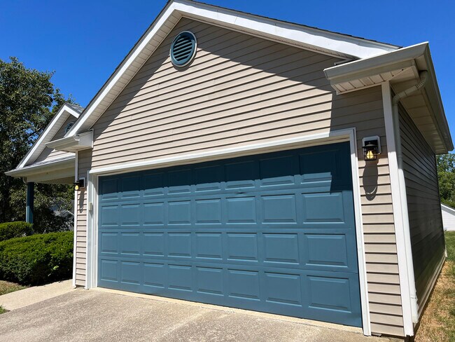 3573 Forest Spring Ct in Lexington, KY - Building Photo - Building Photo