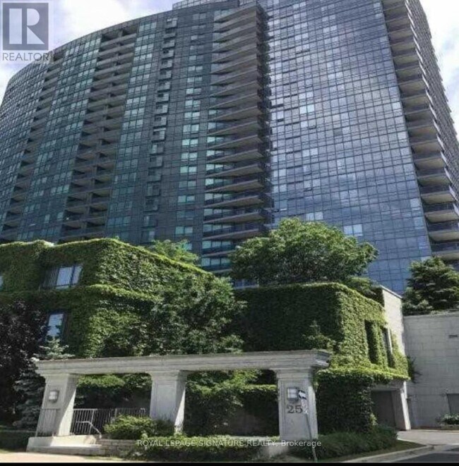 property at 15-2915 Greenview Ave