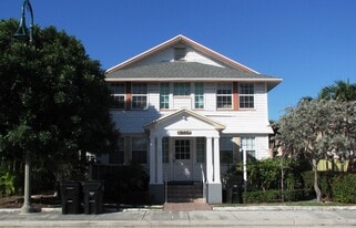 311 N Federal Hwy in Lake Worth Beach, FL - Building Photo