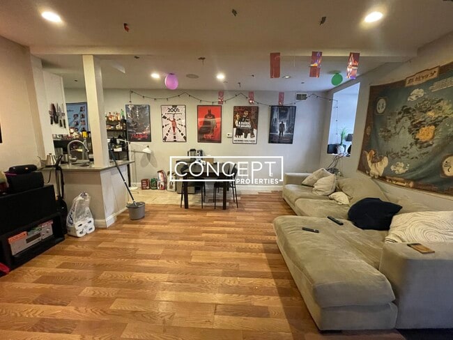 721 Parker St in Boston, MA - Building Photo - Building Photo