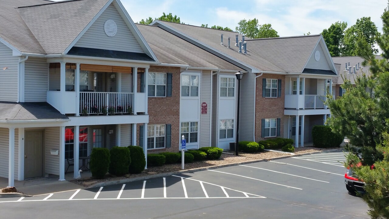 Cobblestone Court Apartments in Rochester, NY - Foto de edificio