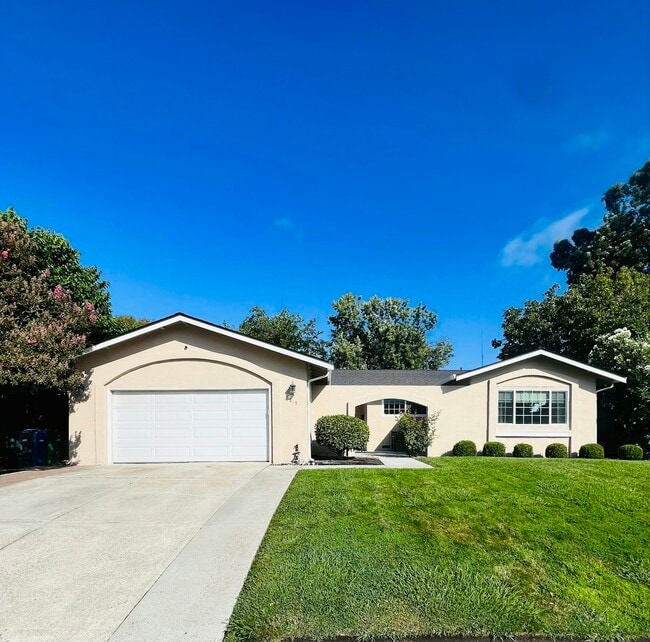 2819 Yarmouth Way