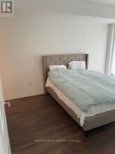 1050 Main St E in Milton, ON - Building Photo - Building Photo