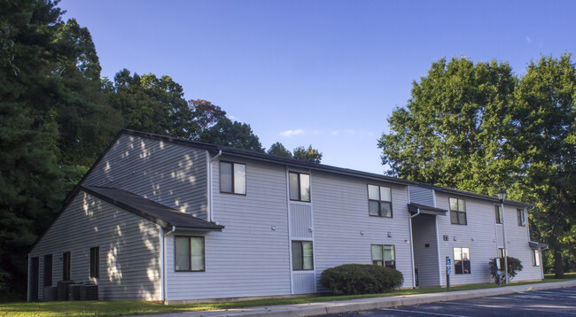 Glendale Apartments in Galax, VA - Foto de edificio - Building Photo